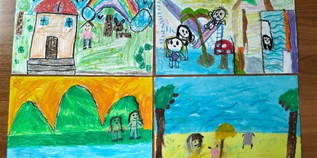 Powiększ grafikę: zdjęcie przedstawia 4 prace plastyczne dzieci 